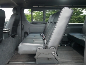 ハイエースバン新車アウトレット新車コンプリート　即納車　丸目ハイエース