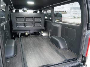 ハイエースバン新車アウトレット新車コンプリート　即納車　丸目ハイエース