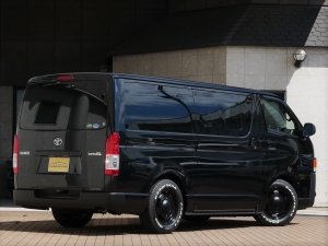 ハイエースバン新車アウトレット新車コンプリート　即納車　丸目ハイエース