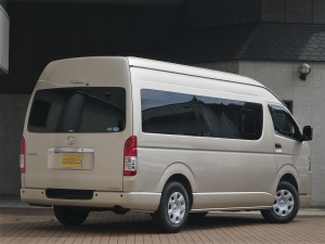 ハイエースバンスパロン　4WD　ディーゼル