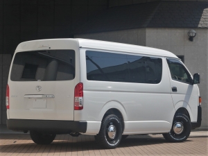 ハイエースワゴン１０人乗り　車中泊　家族旅行
