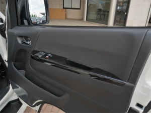 ハイエースバンワイドバン　四駆　車中泊　ベッドキット