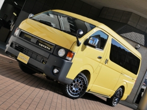 ハイエースワゴン１０人乗り　丸目換装FD-classicカスタム
