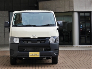 ハイエースバンDX　4WD　ディーゼル