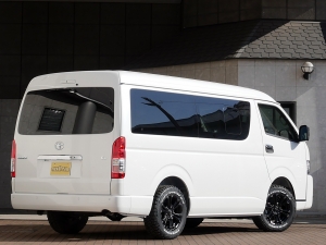 ハイエースワゴン新車アウトレット１０人乗り　新車カスタム
