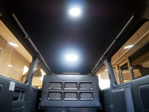 ハイエースバン一部改良後 安全装備追加 特別仕様車