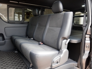 ハイエースバン新車コンプリート　FD-BOXベッド