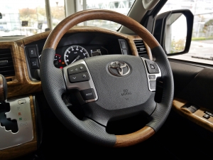 ハイエースワゴン丸目ハイエース　FD-BOXベッド