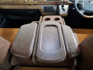 ハイエースワゴン丸目ハイエース　FD-BOXベッド