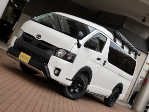 ハイエースワゴン１０人乗り　新車カスタム　車中泊　フルフラットベッド