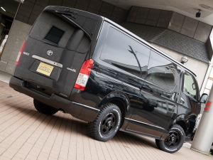 ハイエースバン3列シート　前向き8名乗車　車中泊　災害時避難