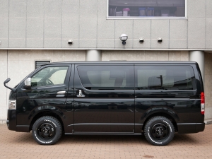 ハイエースバン3列シート　前向き8名乗車　車中泊　災害時避難