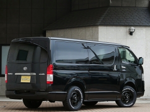 ハイエースバン3列シート　前向き8名乗車　車中泊　災害時避難