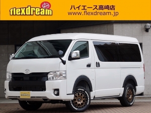 ハイエースワゴン１０人乗り　新車カスタム