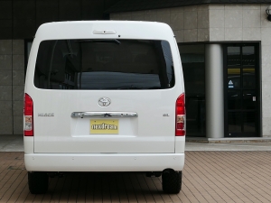 ハイエースワゴン１０人乗り　新車カスタム　車中泊　フルフラットベッド