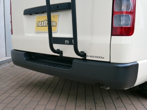 ハイエースバンDX　4WD　ディーゼル　丸目