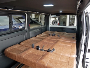 ハイエースバン安全装備追加 特別仕様車