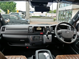 ハイエースバン安全装備追加 特別仕様車