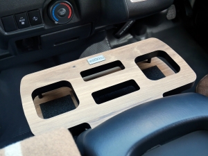 ハイエースバンスパロン　4WD　ディーゼル　特設ライトイエロー