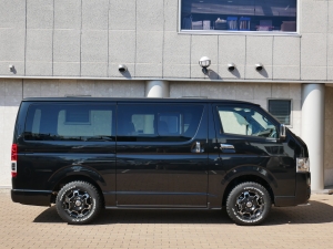 ハイエースバン4ナンバー　8人乗り　車中泊