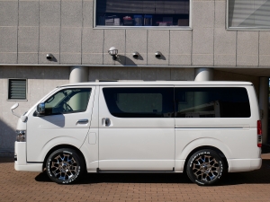 ハイエースバン 安全装備追加 特別仕様車