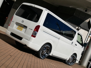 ハイエースバン 安全装備追加 特別仕様車