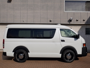 ハイエースワゴン１０人乗り　新車カスタム　車中泊　ベッドキット