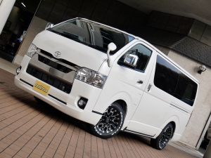 ハイエースバン 車中泊　8人乗り　4ナンバー