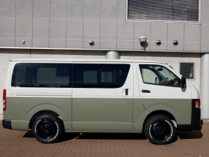 ハイエースバンDX　4WD　ディーゼル　丸目
