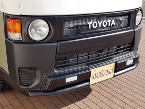 ハイエースバンDX　4WD　ディーゼル　丸目