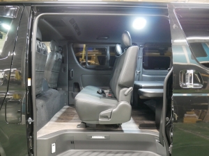 ハイエースバン 安全装備追加 特別仕様車