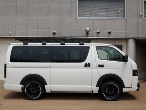 ハイエースバンキャンプ　アウトドア　レジャー　車中泊　