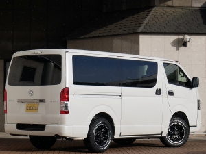ハイエースバン安全装備追加 特別仕様車