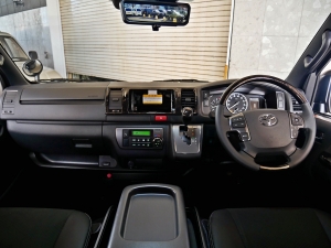 ハイエースバン 安全装備追加 特別仕様車