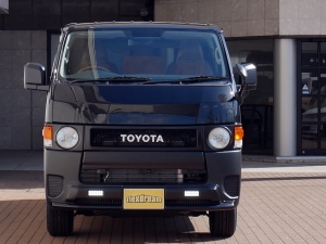 ハイエースバンDX　4WD　ディーゼル　丸目