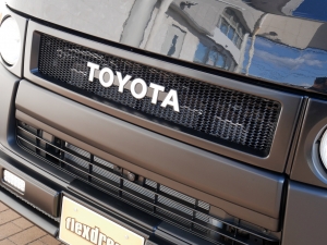 ハイエースバンDX　4WD　ディーゼル　丸目