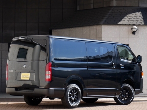ハイエースバンDX　4WD　ディーゼル　丸目