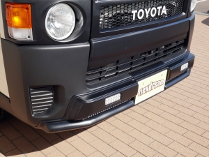ハイエースバンDX　4WD　ディーゼル　丸目