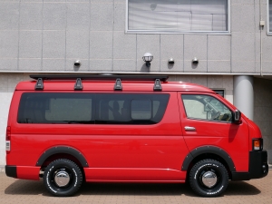 ハイエースワゴン１０人乗りワゴン　特設カラー消防レッド