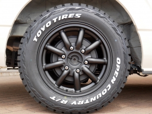 ハイエースバンDX　4WD　ディーゼル　丸目