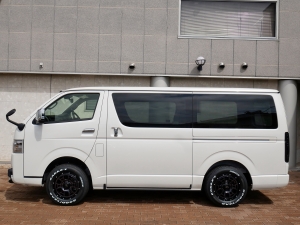 ハイエースバン安全装備追加 特別仕様車ダークプライム2