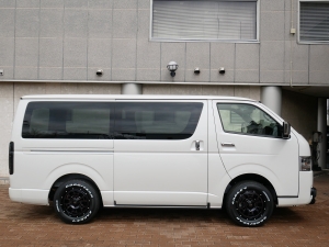ハイエースバン安全装備追加 特別仕様車ダークプライム2