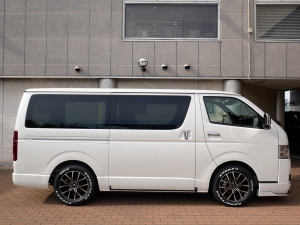 ハイエースバン新車一部改良後　ディーゼル四駆