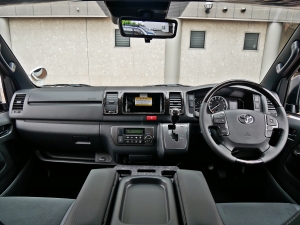 ハイエースバン新車一部改良後　ディーゼル四駆