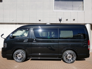 ハイエースワゴン１０人乗り　車中泊できる街乗り仕様車