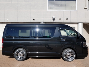 ハイエースワゴン１０人乗り　車中泊できる街乗り仕様車