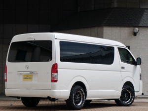 ハイエースワゴン１０人乗り　車中泊できる街乗り仕様車