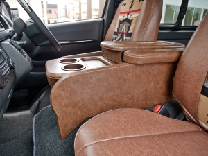 ハイエースバン新車アウトレット 安全装備追加 特別仕様車