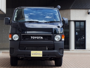 ハイエースバンDX　4WD　ディーゼル　丸目