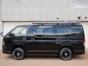 ハイエースバンDX　4WD　ディーゼル　丸目